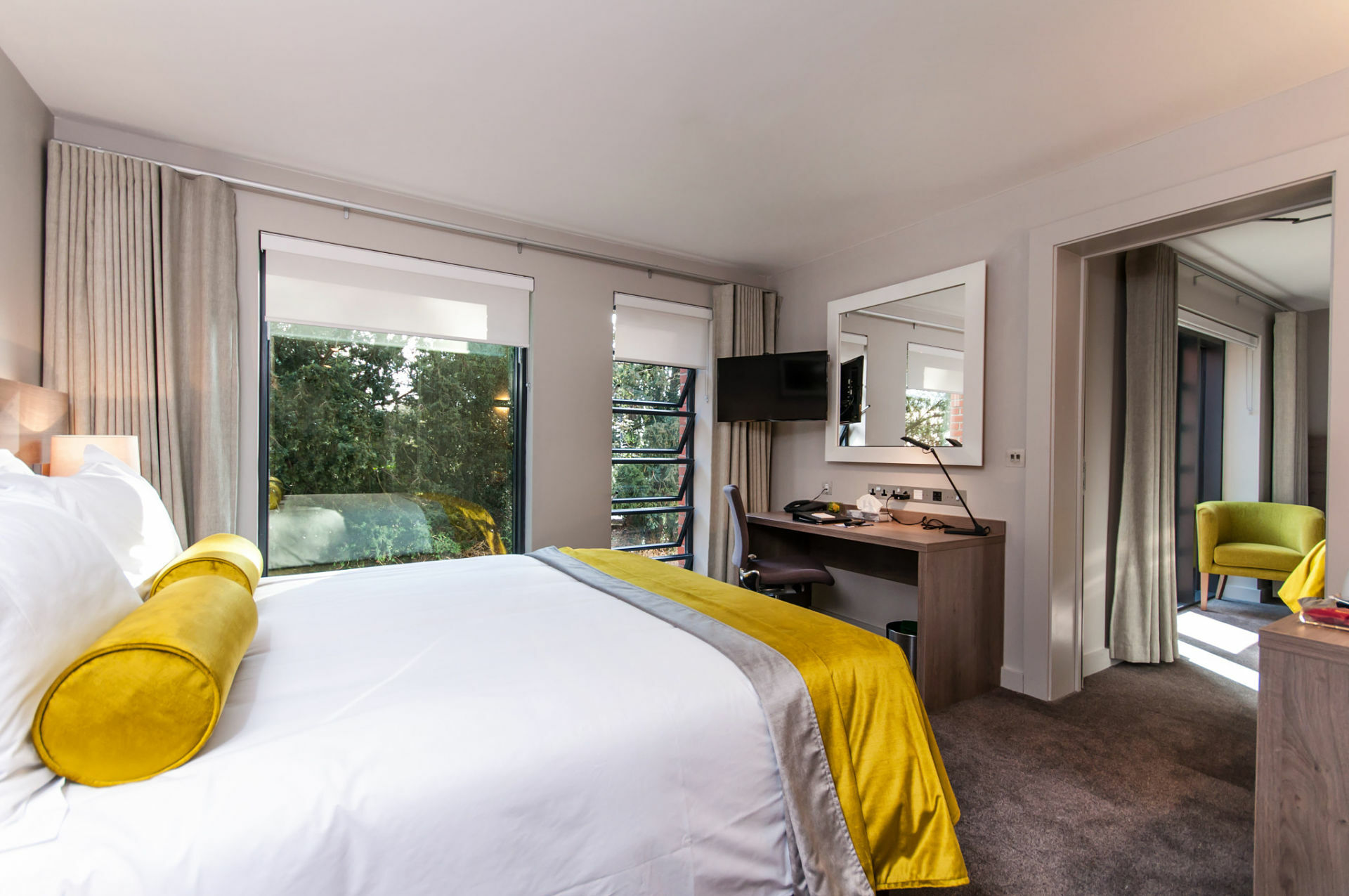 Dining, refreshments and accommodation