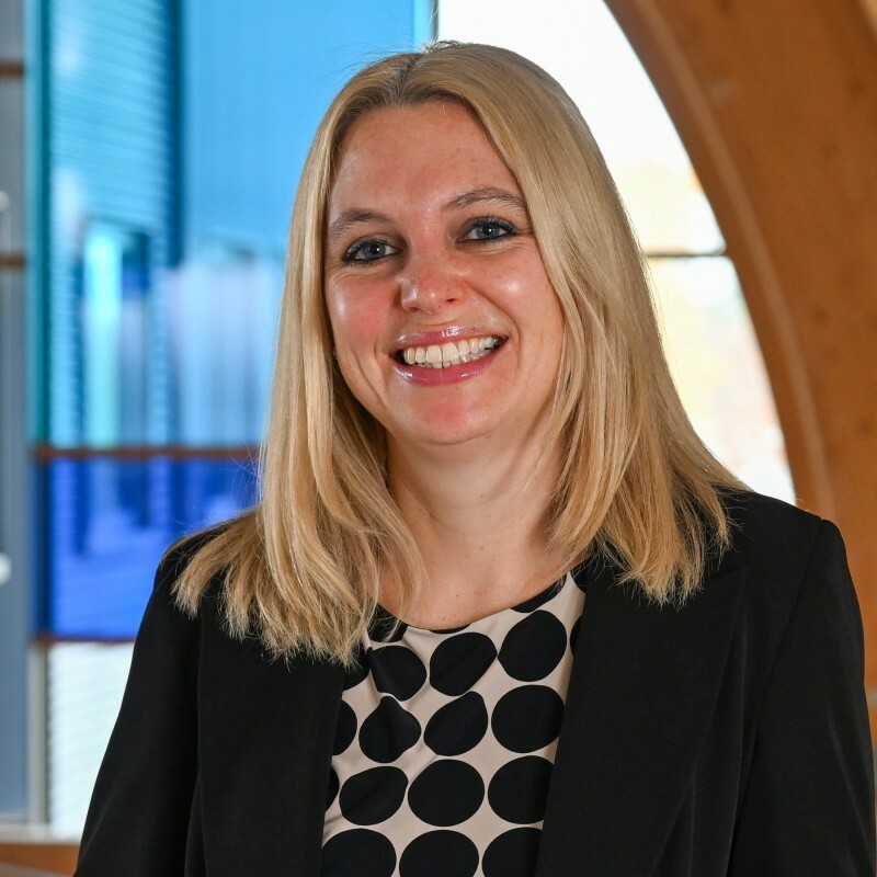 Harriet Whittaker headshot new